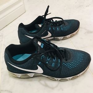 Nike Air Max tailwind runners